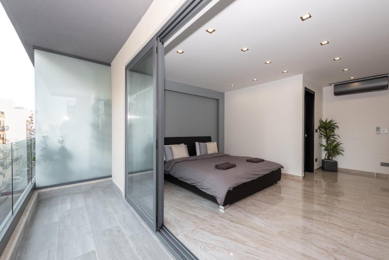 Luxury 2 Bed Apartment In The Heart Of St Julians Saint Julian's Exterior photo